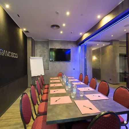 酒店 圣法兰西丝科酒店 3*
