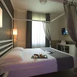 San Francisco Hotel 3*